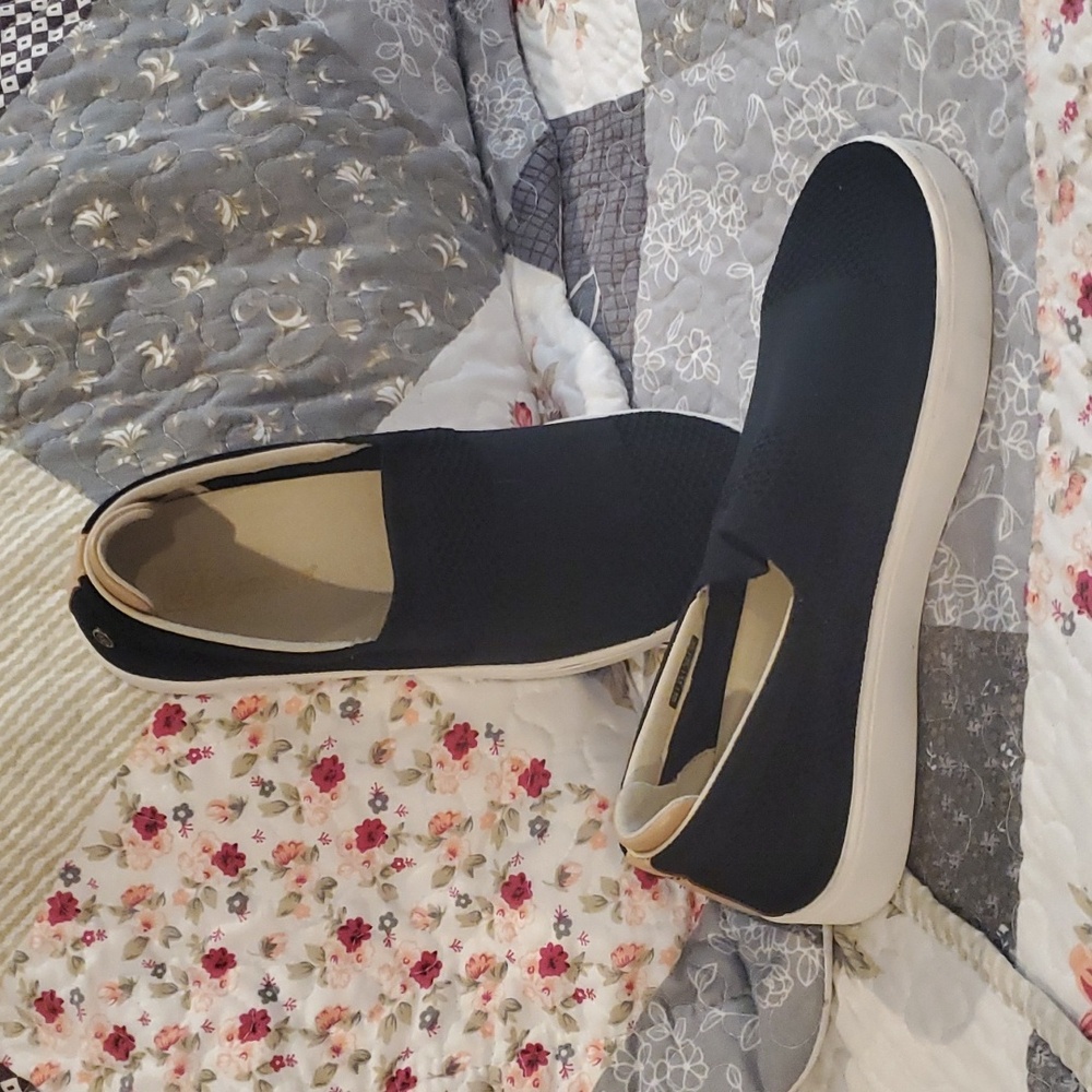 Spenco slip on sneaker